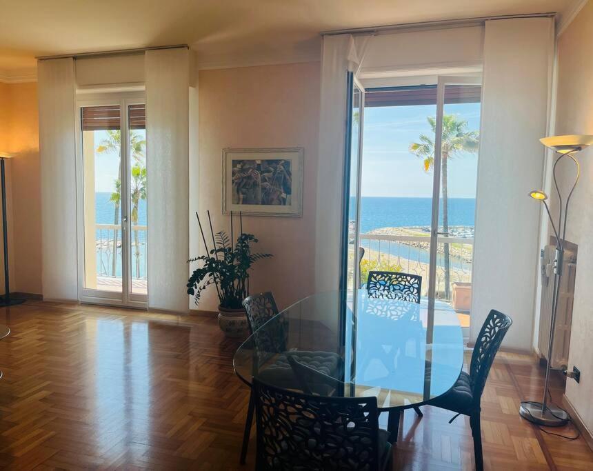 Brezza Di Mare Apartment Imperia Exterior photo