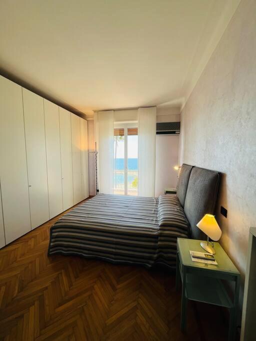 Brezza Di Mare Apartment Imperia Exterior photo